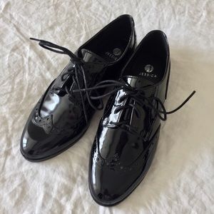 Patent Brogues